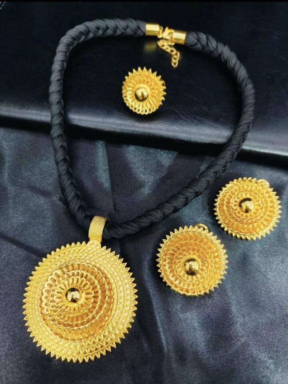 Radiant Habeshan Gold Jewelry Set Sunburst Elegance