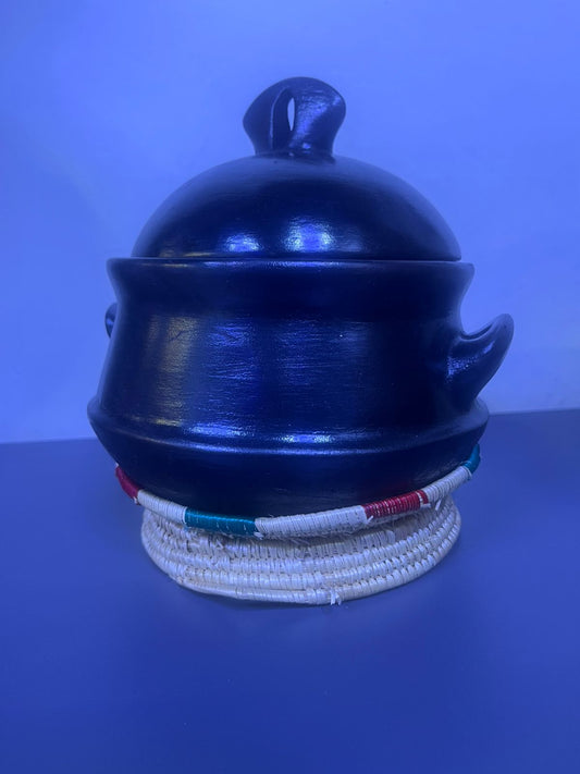ETHIOPIAN/ ERITREAN TRADITIONAL
COOKING-POT (TSAHLI