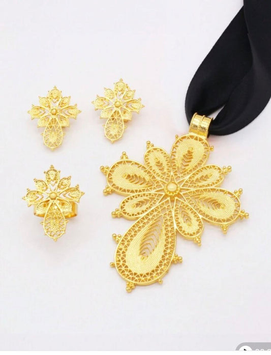 Stunning Habeshan Gold Jewelry Set Floral Elegance and Artistry