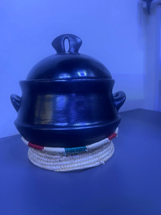 ETHIOPIAN/ ERITREAN TRADITIONAL
COOKING-POT (TSAHLI